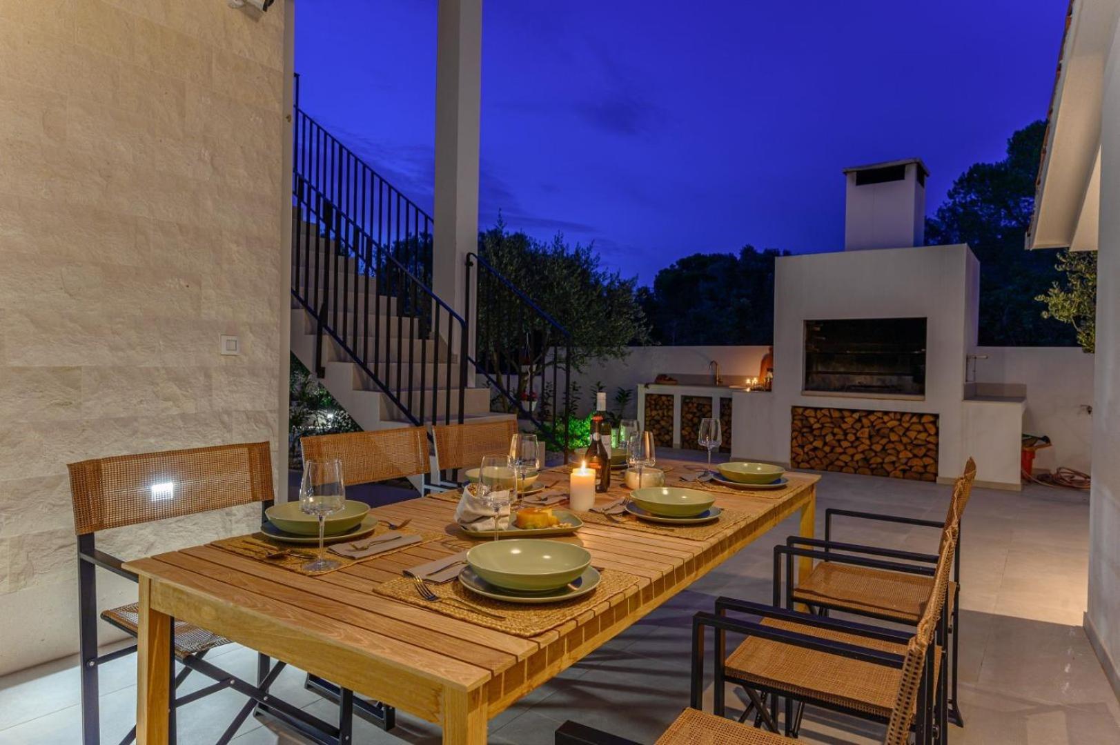Luxury Villa Del Sogno With Pool, Jacuzzi, Parking Okrug Gornji Exterior photo